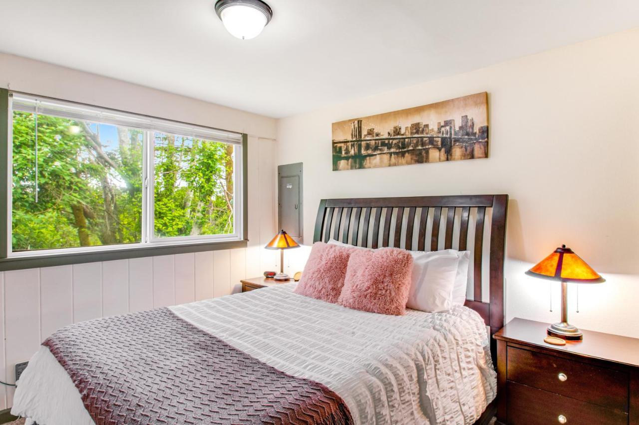 Ocean Breeze & Clam Pad Apartment โอเชียนชอร์ส ภายนอก รูปภาพ